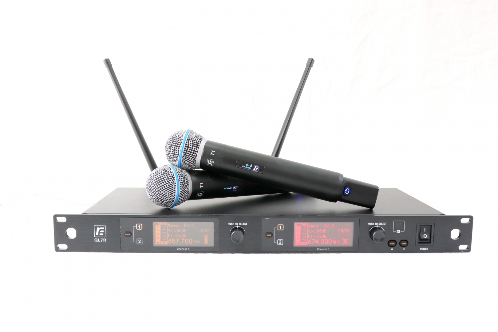 RFIntell QL7R/T1-B 720,500-754,000 МГц 2-канальная радиосистема с 2-мя ручными микрофонами в Магаданской области